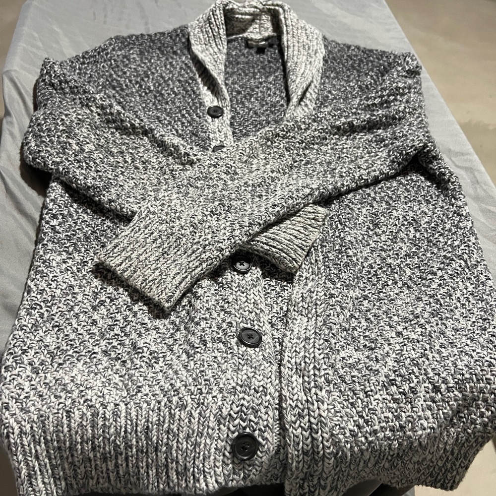 Banana Republic Ladies M cardigan sweater